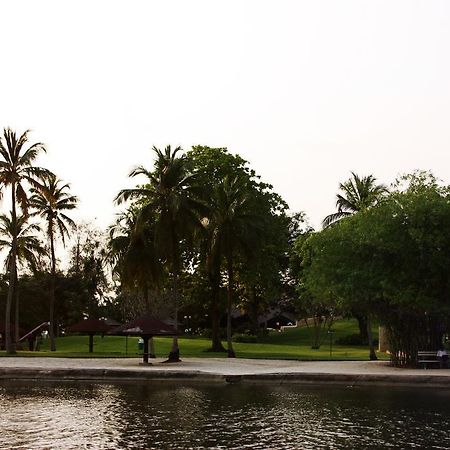 Heden Golf Hotel Abidjan Esterno foto
