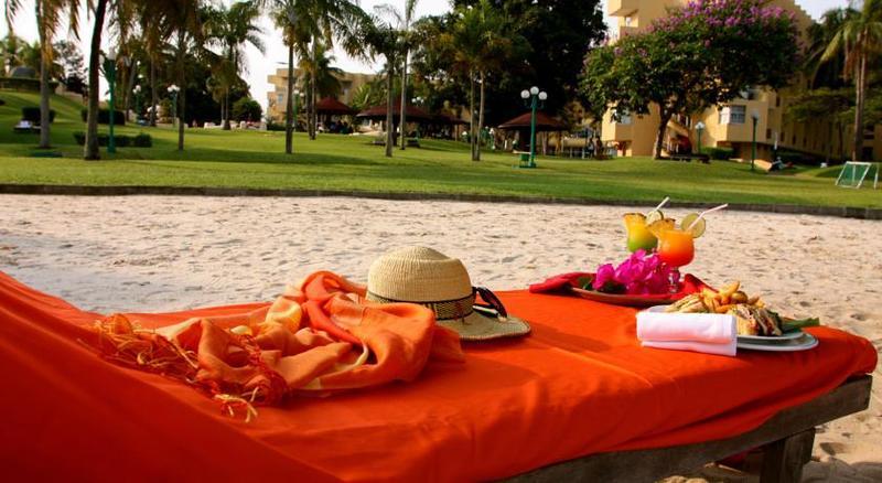 Heden Golf Hotel Abidjan Esterno foto