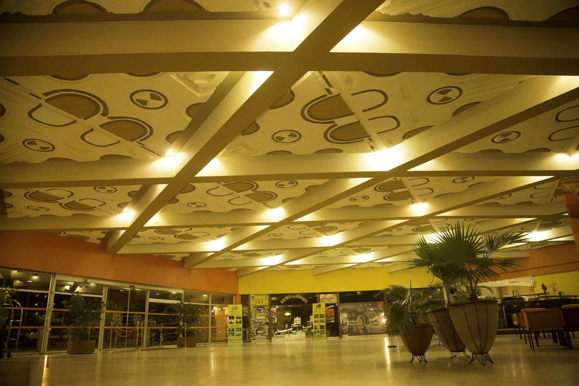 Heden Golf Hotel Abidjan Esterno foto